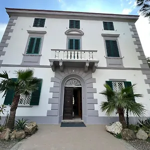 https://villa-giulietta-hotel.it-tuscanyhotel.com
